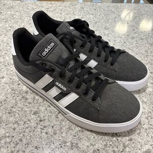 Adidas Men’s Daily 3.0 Sneakers Washed Canvas Dark Gray White Stripe Size 9.5